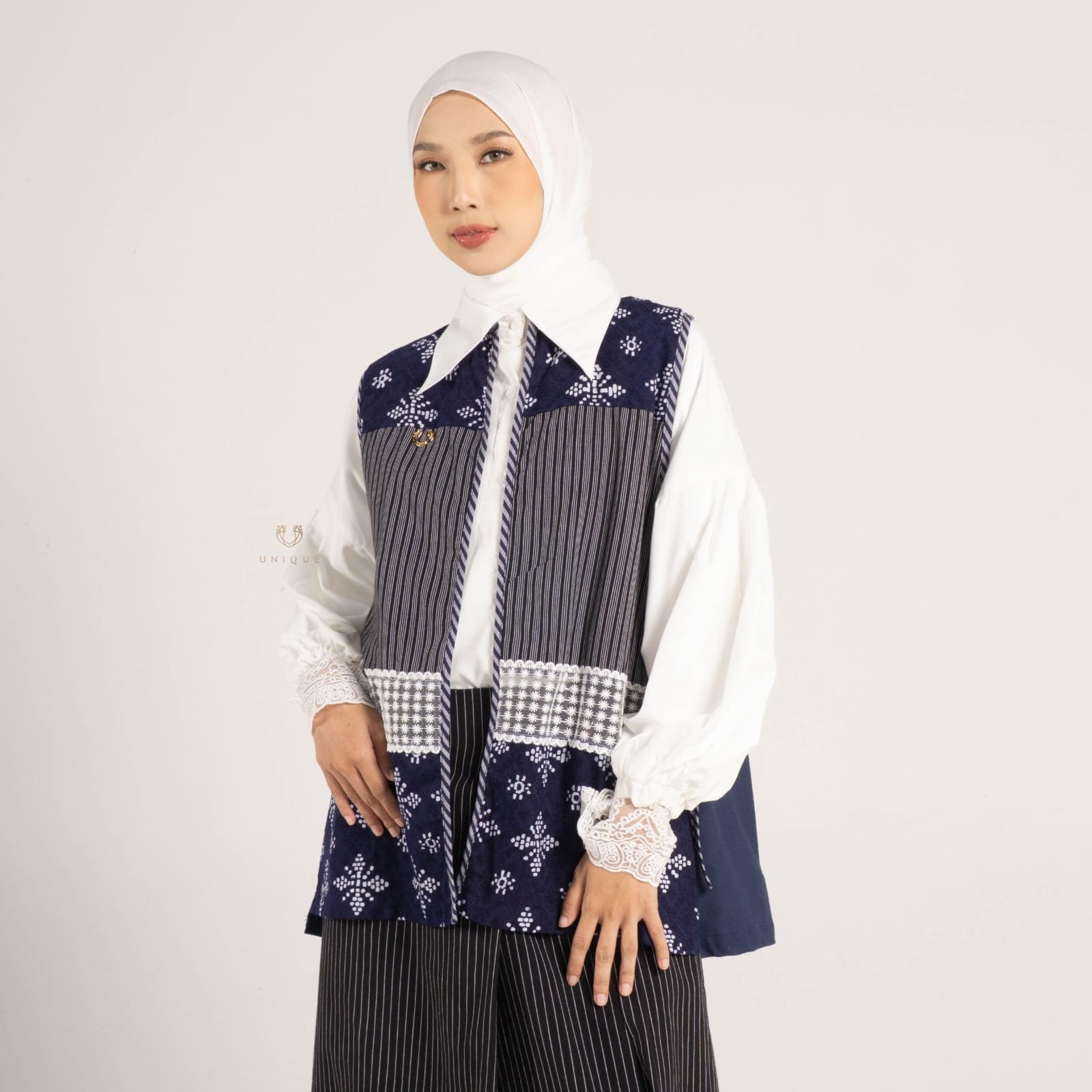 Lukita Outer Navy