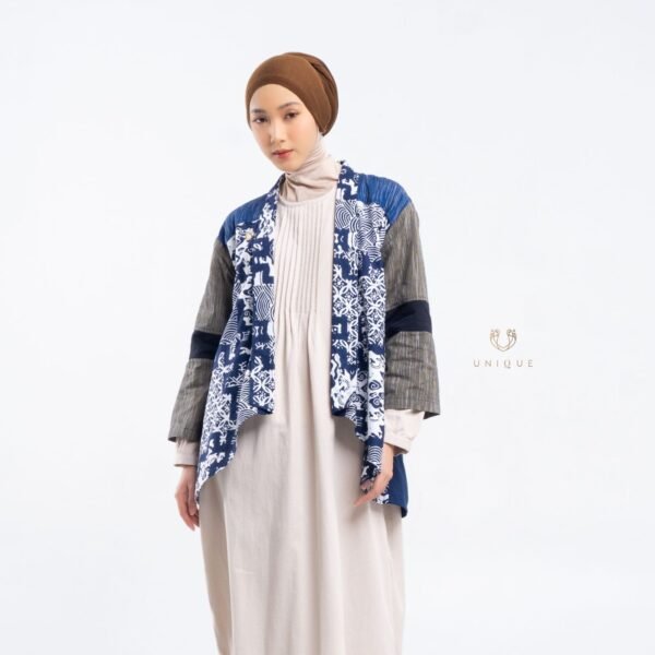 Adisti Outer