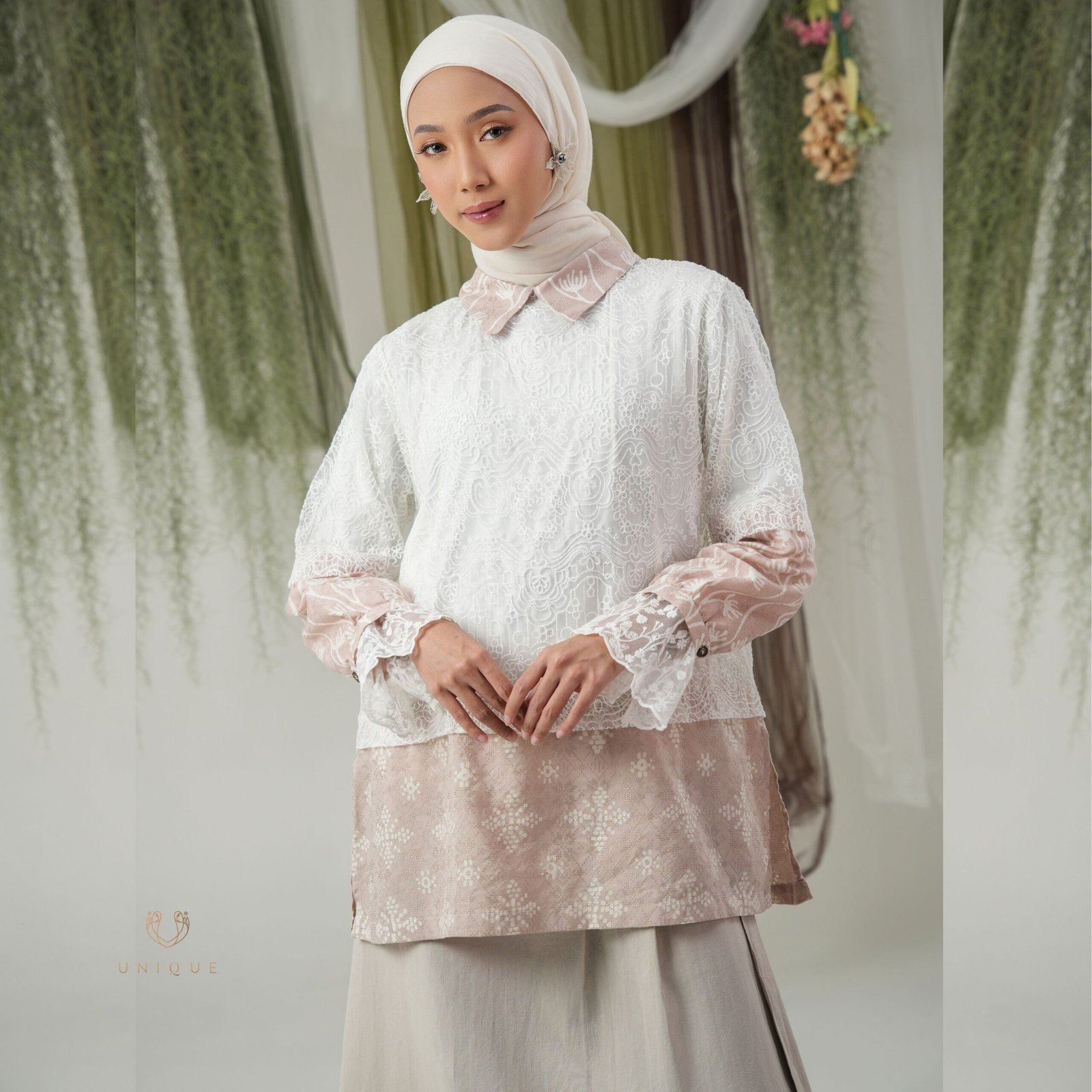 Cendana Tops Cream
