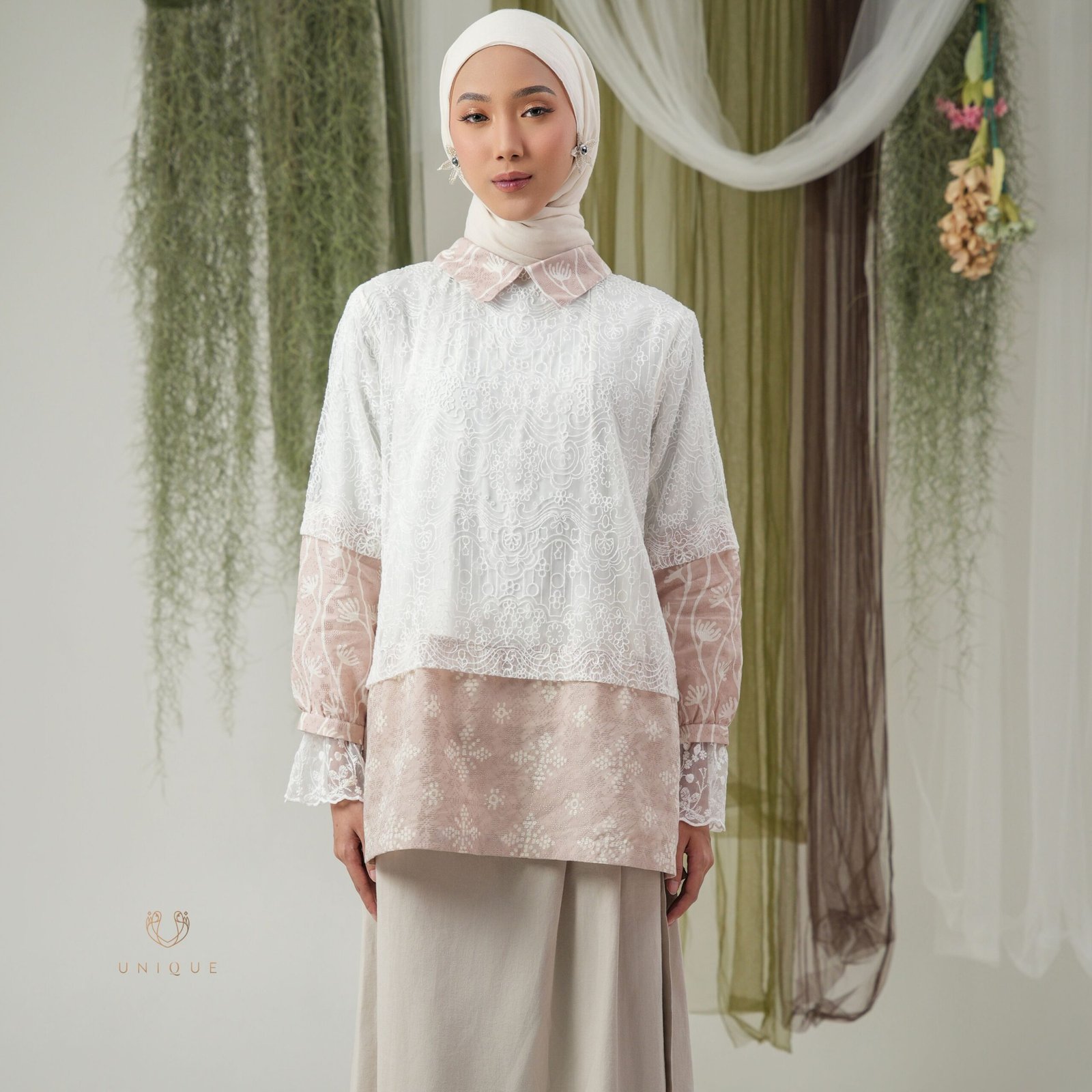 Cendana Tops Cream