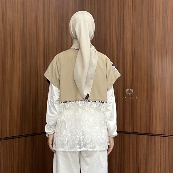 Naira Outer Navy