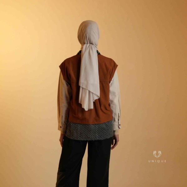 Bintari Vest
