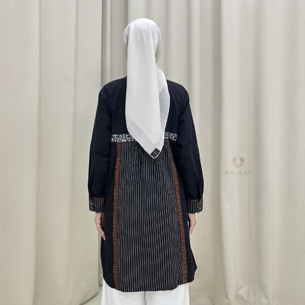 Indira Tunik Hitam