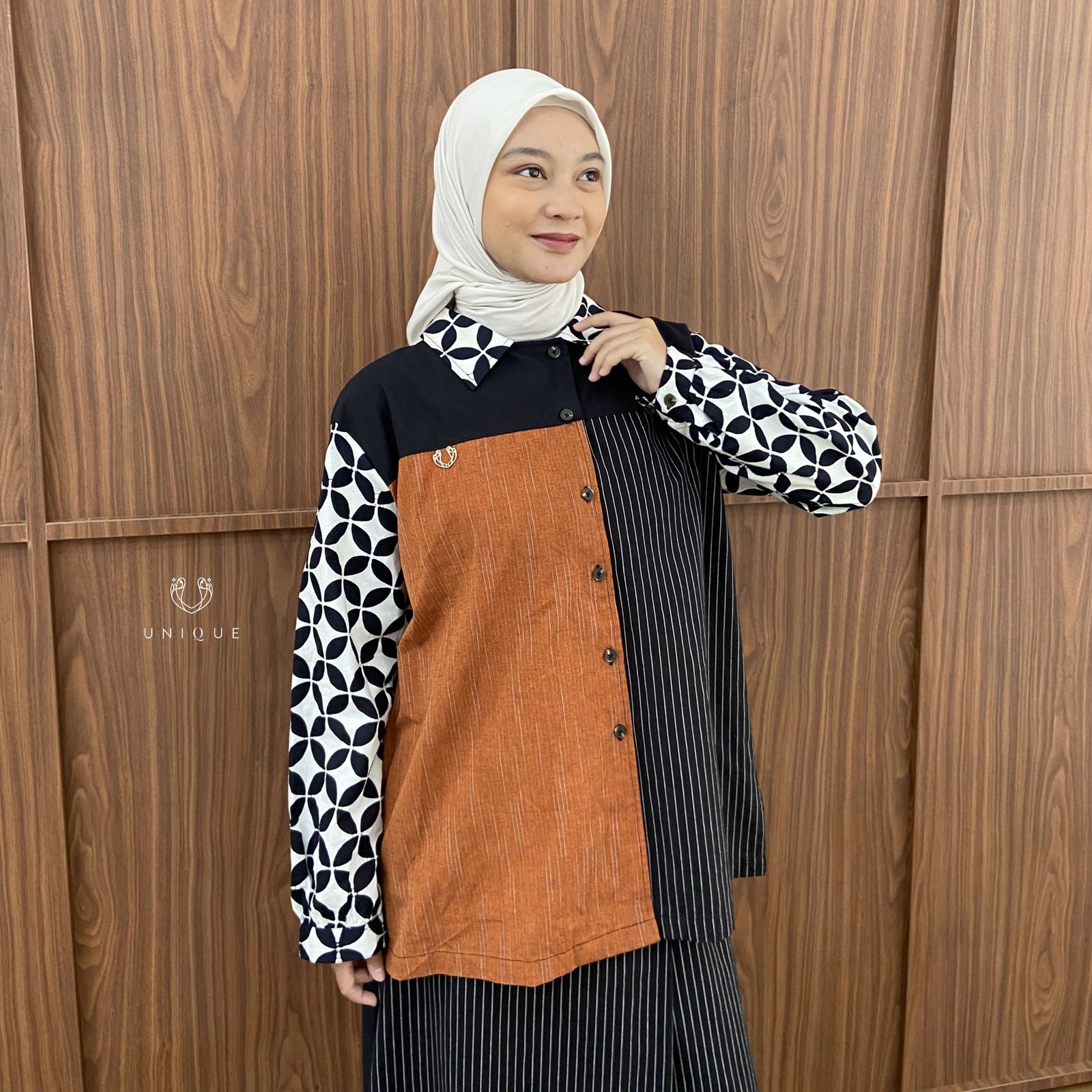 Warda Tops