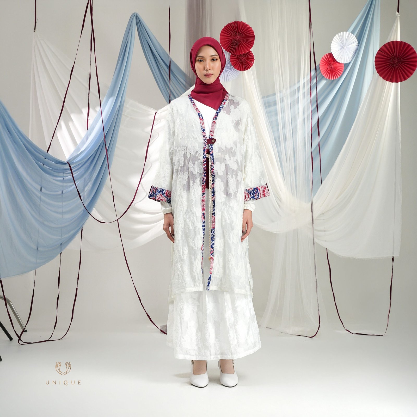 Ajeng Outer